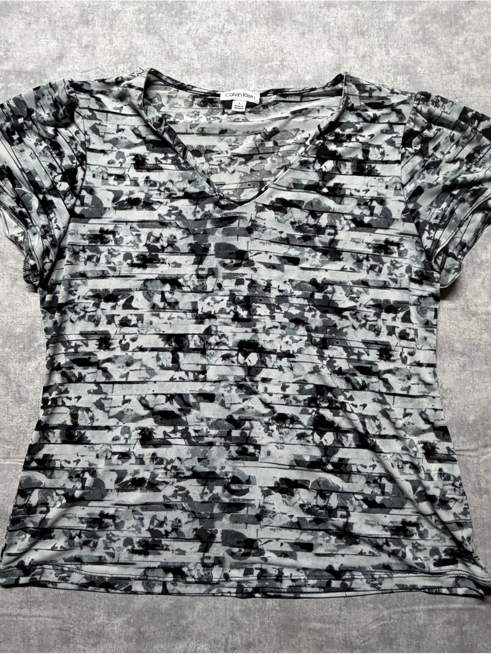 Calvin Klein Women's Black & Gray Short Sleeve V-Neck Tee Size Large